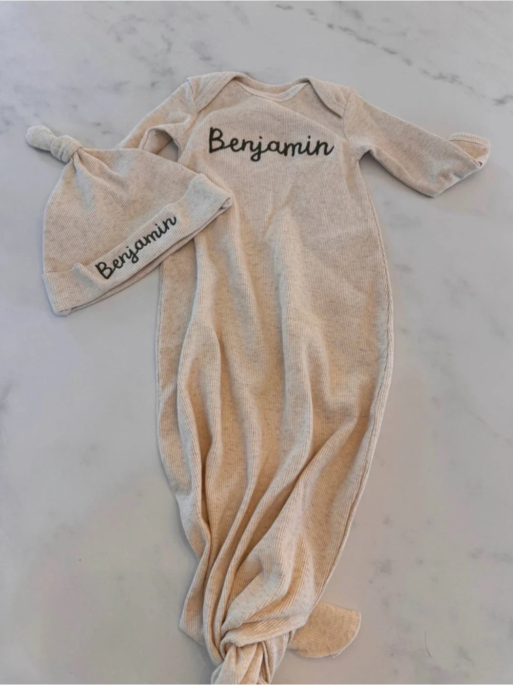 Quincy Mae Beige Knit Sleep Gown & Knot Hat Set with Benjamin